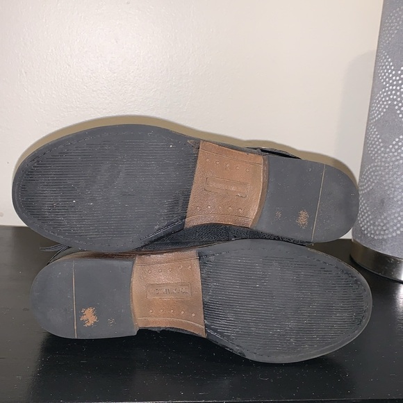 Crown Vintage Riding Boots.  Size 8.5.  Vegan Leather.  Lined. Large buckle. - Picture 4 of 8